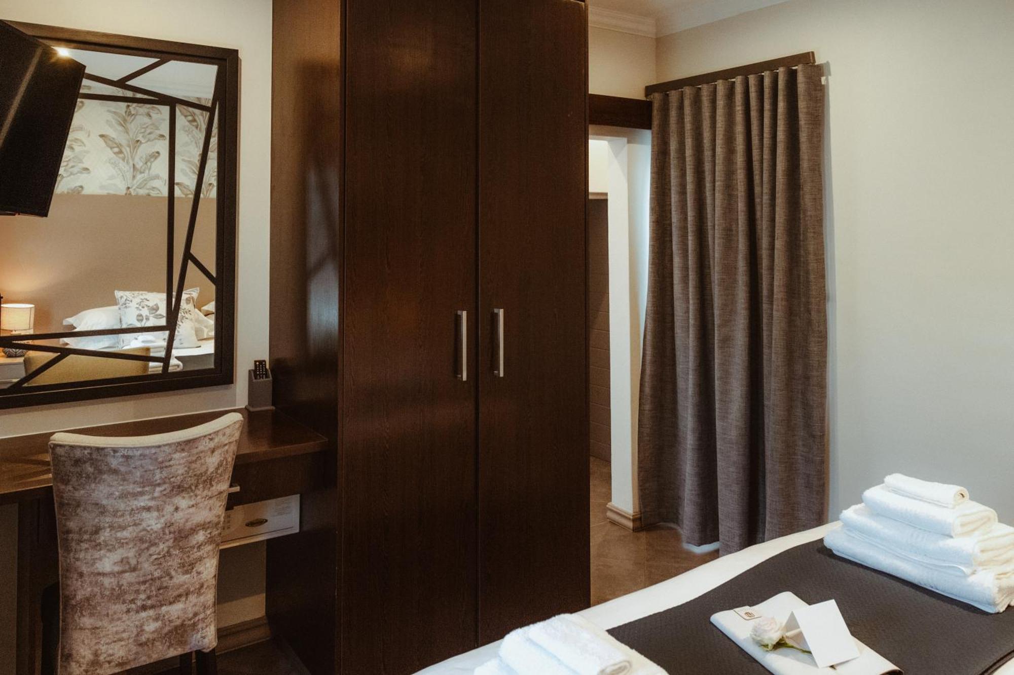 The Feather Hill Boutique Hotel Potchefstroom Luaran gambar